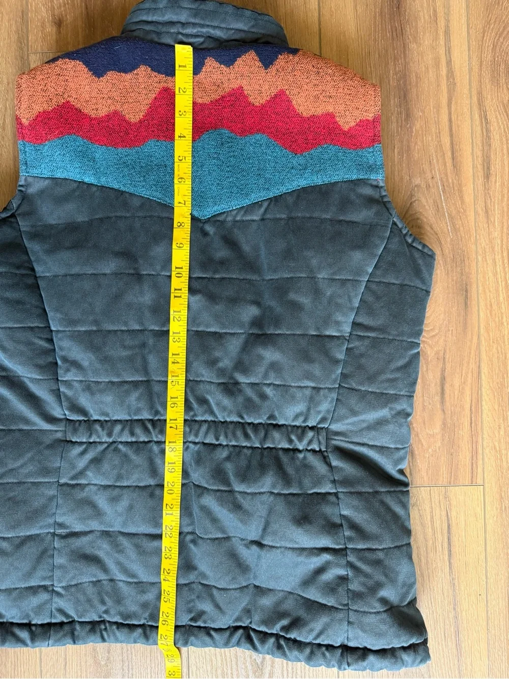 Women’s Vest Outback Trading Co Aspen Aztec Print Navy Size Large Outdoor